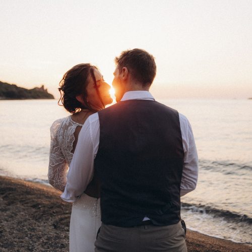 photographe-mariage-ajaccio-seance-couple-plage-corse