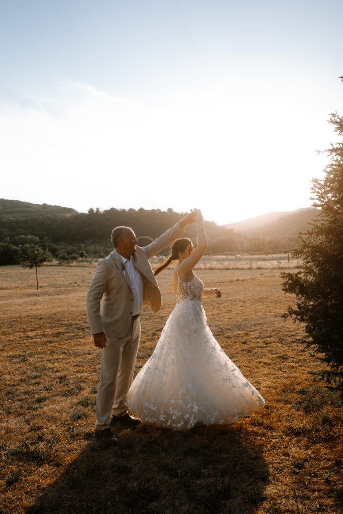 amelieandemilie-mariage20juin2026-domainedevort-laurasauvagephotographe-auvergne-preview-32