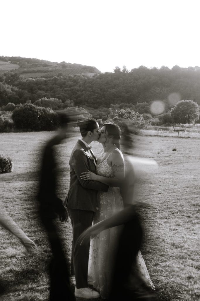 amelieandemilie-mariage20juin2026-domainedevort-laurasauvagephotographe-auvergne-preview-33